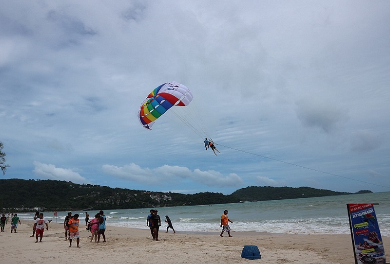 Parasailing in Pattaya