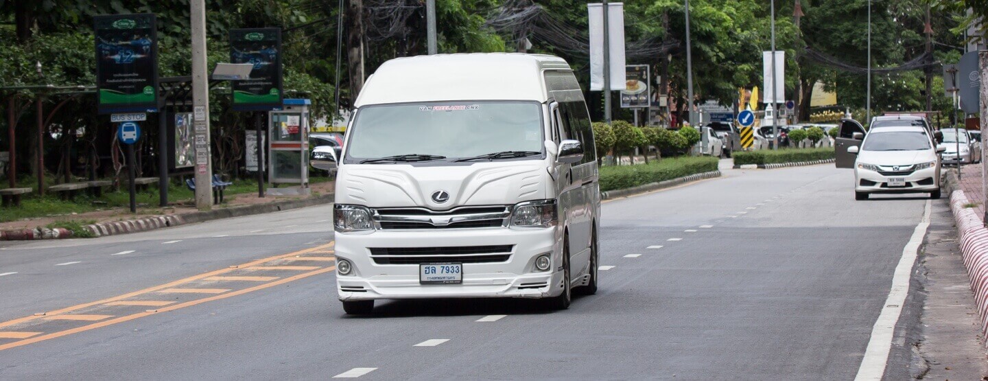Transfer from the hotel in Pattaya to the pier is carried out by a Toyota Commuter minibus